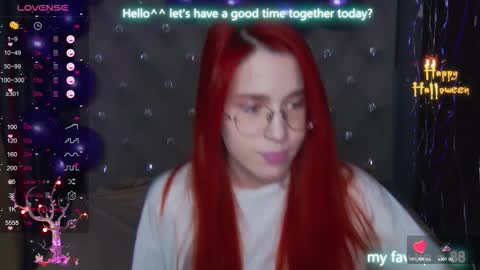 Snapshot of emilykents chatting on October 22, 2:01 am EmilyKents online show from October 22, 2:01 am