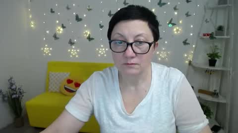 Emily online show from March 8, 2:15 am