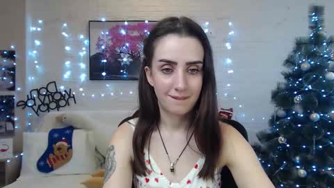 Emyli online show from December 14, 5:40 am