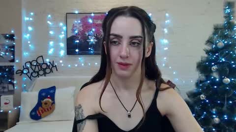 Emyli online show from December 14, 9:24 pm