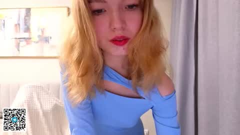 Emily online show from October 29, 5:14 pm