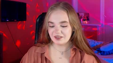 Emily  Emi online show from November 4, 1:32 pm