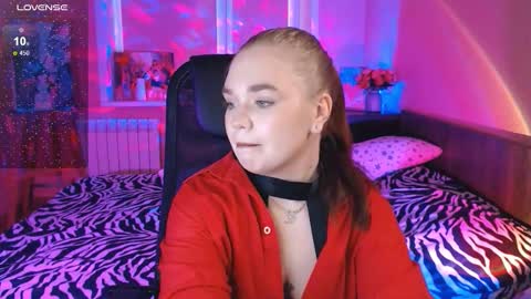 Emily  Emi online show from November 20, 12:16 pm