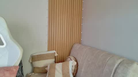 Emily  online show from March 12, 10:05 pm