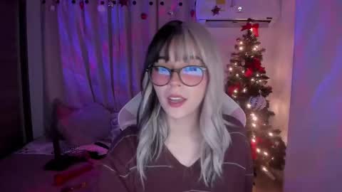 EMILY online show from January 11, 7:39 am