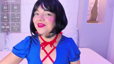 Snapshot of emilyrouss_ chatting on October 1, 7:31 pm EMILY online show from October 1, 7:31 pm