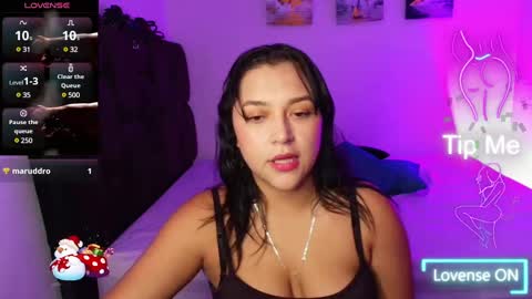 Snapshot of emilysavvato chatting on February 9, 11:15 pm Emily online show from February 9, 11:15 pm