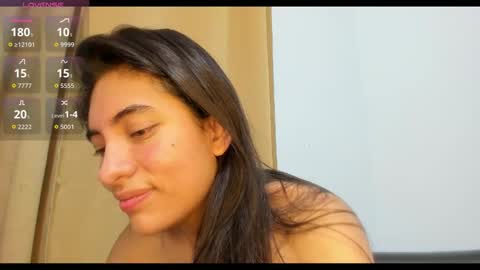 Snapshot of emilysex_118 chatting on October 23, 12:32 am Emily online show from October 23, 12:32 am