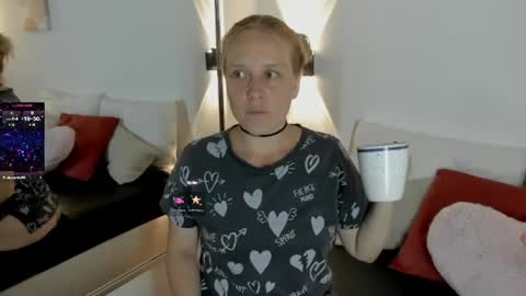 Summer 3 online show from April 24, 4:15 am