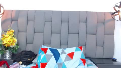 Snapshot of emilysweet2 chatting on January 16, 6:34 pm emilysweet online show from January 16, 6:34 pm