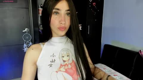 Snapshot of emilytafur chatting on May 28, 2:47 pm Emy online show from May 28, 2:47 pm