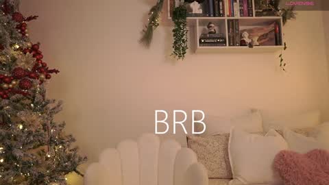 IG thickemmsss online show from December 14, 11:01 pm