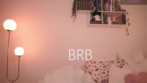 IG thickemmsss online show from February 18, 8:14 pm