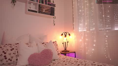 IG thickemmsss online show from October 5, 2:04 pm