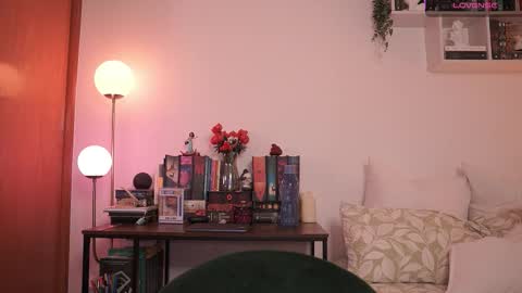 IG thickemmsss online show from October 27, 6:12 pm