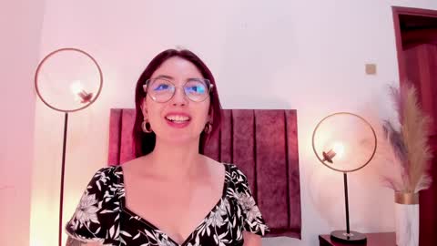 Snapshot of emilyywatson chatting on January 20, 5:37 pm Emilyy Watson online show from January 20, 5:37 pm