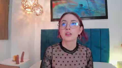Snapshot of emilyywatson chatting on September 26, 12:36 am Emilyy Watson online show from September 26, 12:36 am
