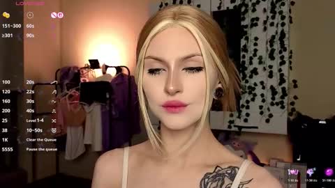 Snapshot of emimiy chatting on November 3, 3:30 am emimiy online show from November 3, 3:30 am