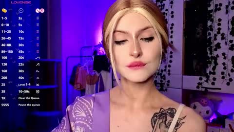 Snapshot of emimiy chatting on November 10, 3:16 am emimiy online show from November 10, 3:16 am