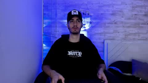 emir_ozan online show from December 20, 11:28 am