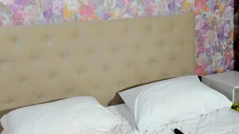 Snapshot of emma77_ chatting on October 20, 7:58 pm Emma online show from October 20, 7:58 pm