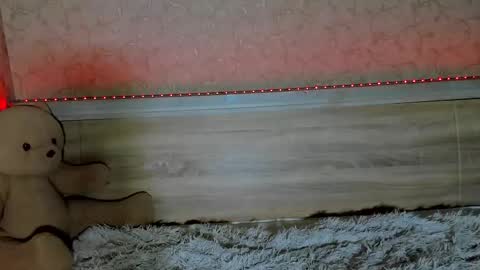 Snapshot of emma77_ chatting on October 31, 9:38 pm Emma online show from October 31, 9:38 pm