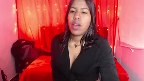 emma_881 online show from March 1, 3:05 pm