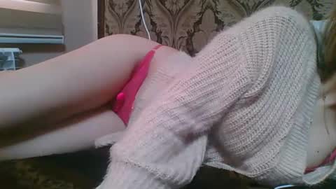 emma_991 online show from January 11, 9:57 am