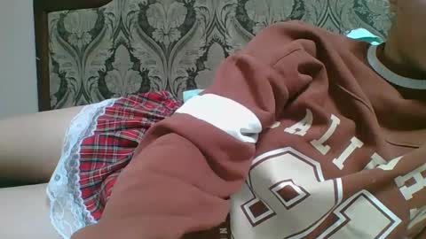 emma_991 online show from January 31, 1:45 pm