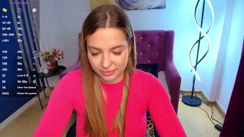 Snapshot of emma__rosss chatting on July 25, 2:31 am emma__rosss online show from July 25, 2:31 am