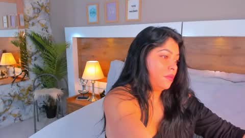 Snapshot of emma_bakker_ chatting on December 16, 11:26 am Emma online show from December 16, 11:26 am