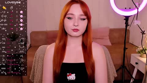 Snapshot of emma_chery chatting on December 11, 6:14 am  Emma   online show from December 11, 6:14 am