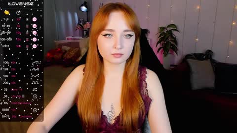 Snapshot of emma_chery chatting on December 22, 1:55 pm  Emma   online show from December 22, 1:55 pm