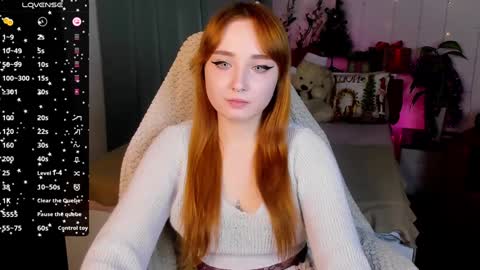 Snapshot of emma_chery chatting on December 28, 5:25 pm  Emma   online show from December 28, 5:25 pm