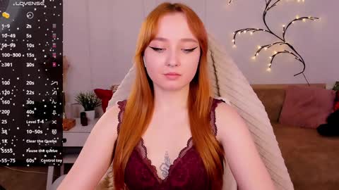 Snapshot of emma_chery chatting on January 14, 8:52 am  Emma   online show from January 14, 8:52 am