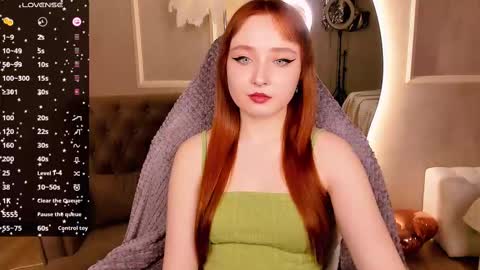 Snapshot of emma_chery chatting on February 25, 8:58 am  Emma   online show from February 25, 8:58 am