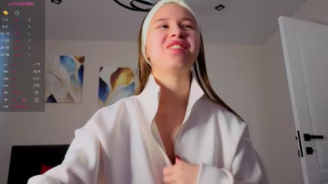 Emma online show from October 6, 6:22 am