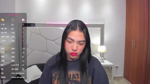  Emma online show from November 26, 11:33 am