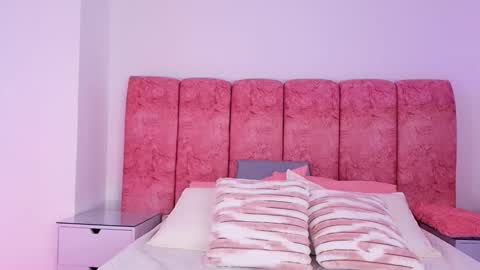 Snapshot of emma_curvy1 chatting on November 13, 3:16 am Emma online show from November 13, 3:16 am