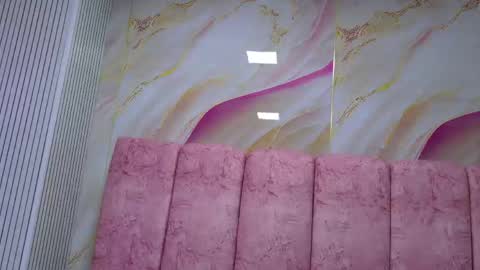 Emma online show from April 2, 3:04 am