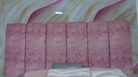 Emma online show from August 6, 3:08 am