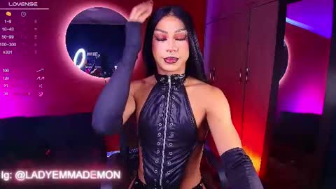 Snapshot of emma_demonn chatting on July 23, 11:41 am Mistress Emma Demon online show from July 23, 11:41 am