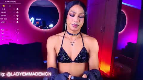 Snapshot of emma_demonn chatting on August 7, 1:51 am Mistress Emma Demon online show from August 7, 1:51 am