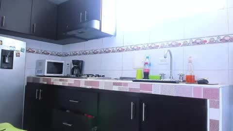 Emma online show from October 30, 2:51 pm