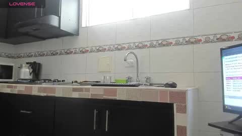 Emma online show from December 22, 1:19 pm