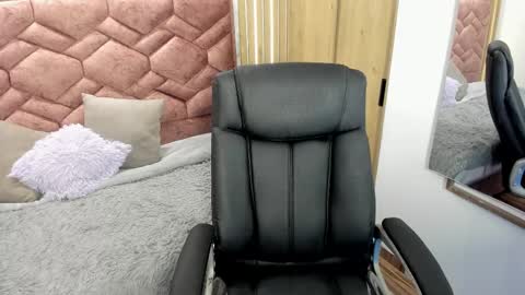 Emma  online show from October 9, 5:16 am