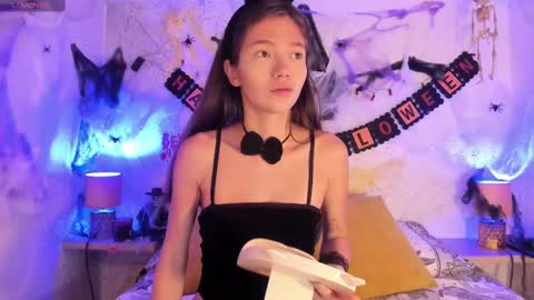 emma_jhoons online show from October 5, 11:08 am