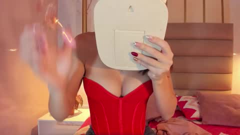 emma_jhoons online show from December 3, 11:08 am