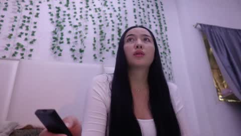 emma_johnson_ online show from November 4, 1:16 am