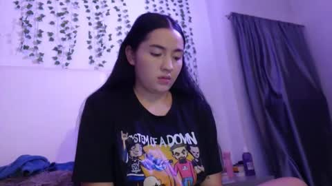 emma_johnson_ online show from April 21, 1:42 am